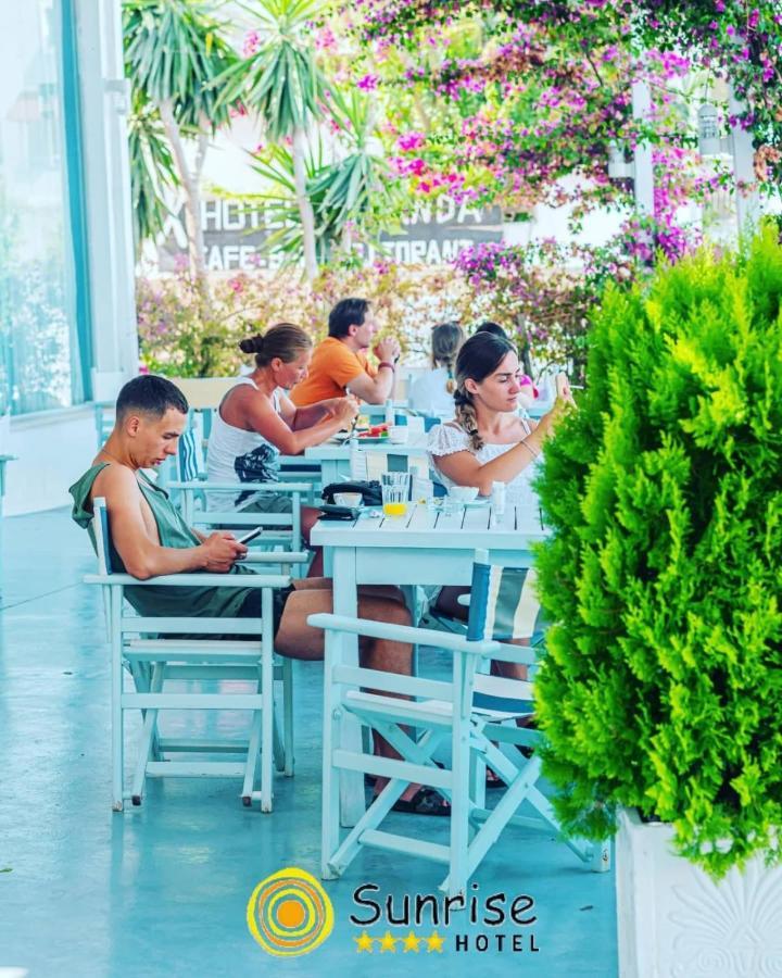 Sunrise Hotel Sarande Exterior photo