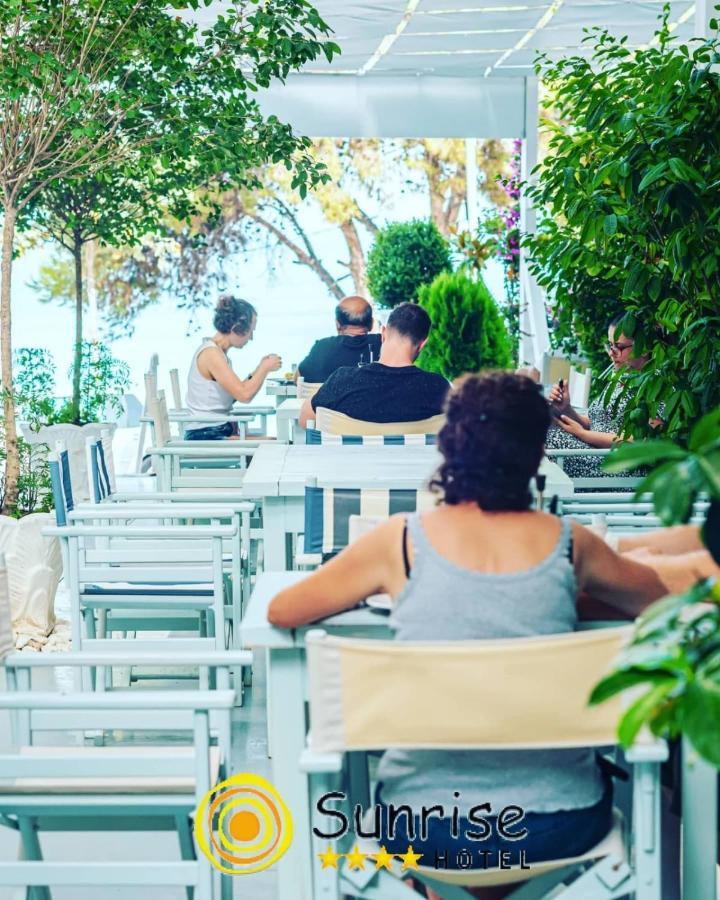Sunrise Hotel Sarande Exterior photo