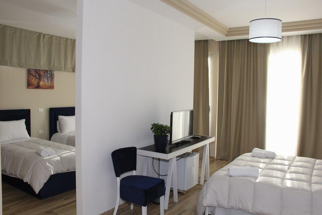 Sunrise Hotel Sarande Exterior photo
