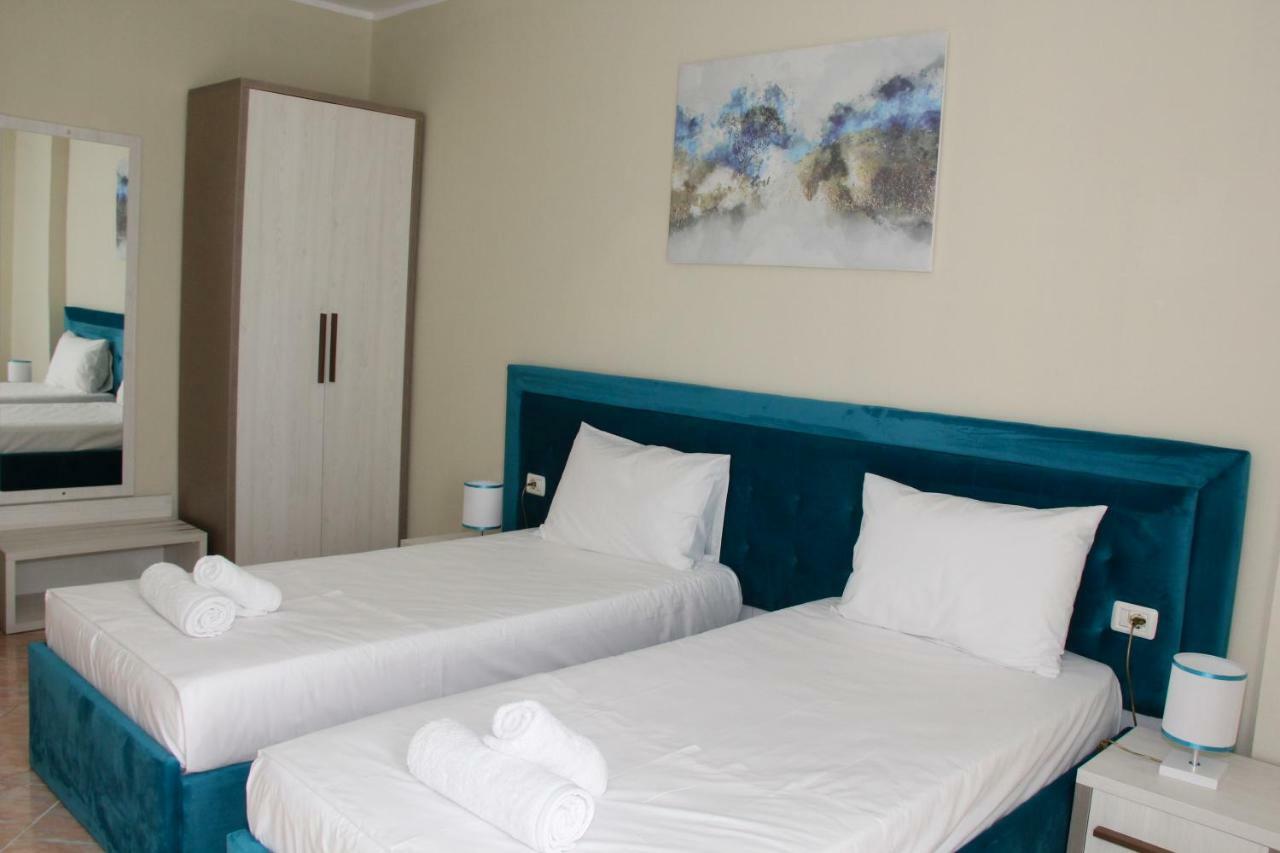 Sunrise Hotel Sarande Exterior photo
